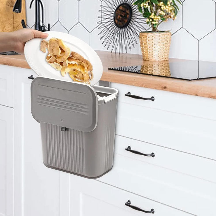 Hanging Trash Can With Lid